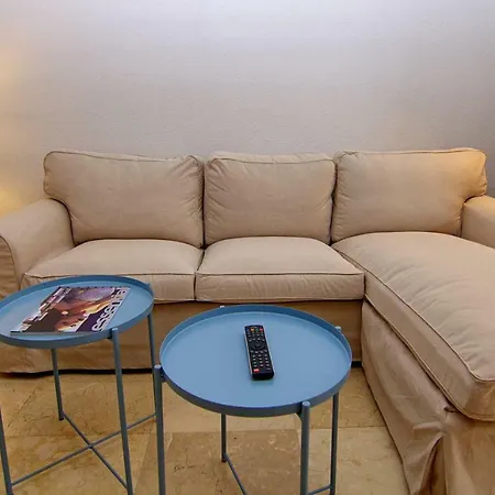 Marbeplaya Apt *